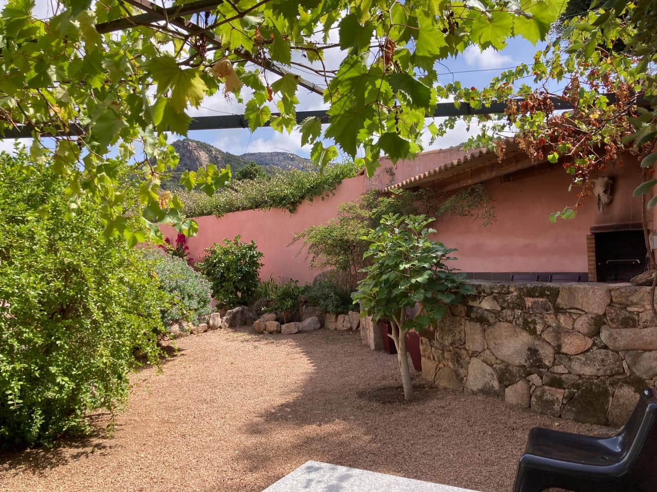 Le jardin et les abords — Casa Pugliesi