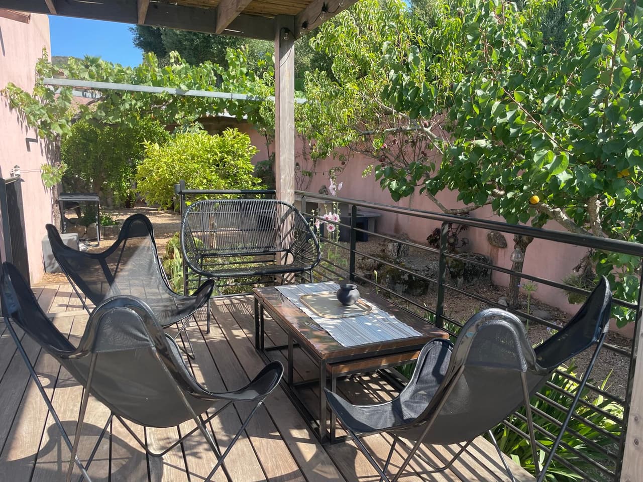 La piscine et la terrasse — Casa Pugliesi